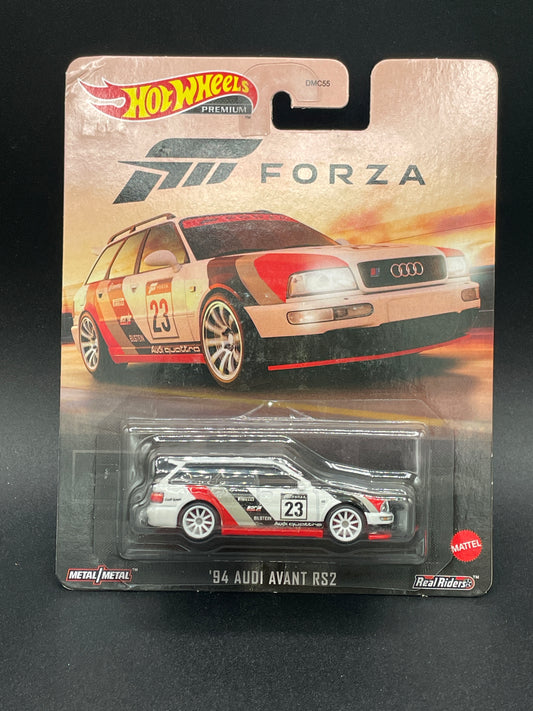 Hot Wheels Retro Entertainment Forza '94 Audi Avant RS2 Premium Real Riders 2023 - DAMAGED CARD